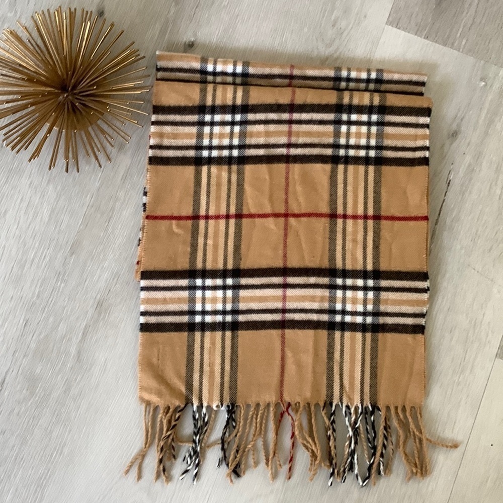Dillard's plaid fringe classic scarf tan black unisex fall winter - Picture 4 of 8